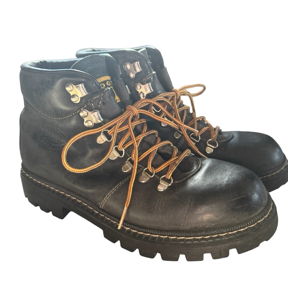 Roots Tuff 9B Canadian Lugged Sole.